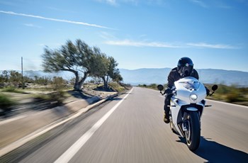 MV Agusta Superveloce 800 S 2023 - Bild 18 MV Agusta Superveloce 800 S 2023 - Bild 18