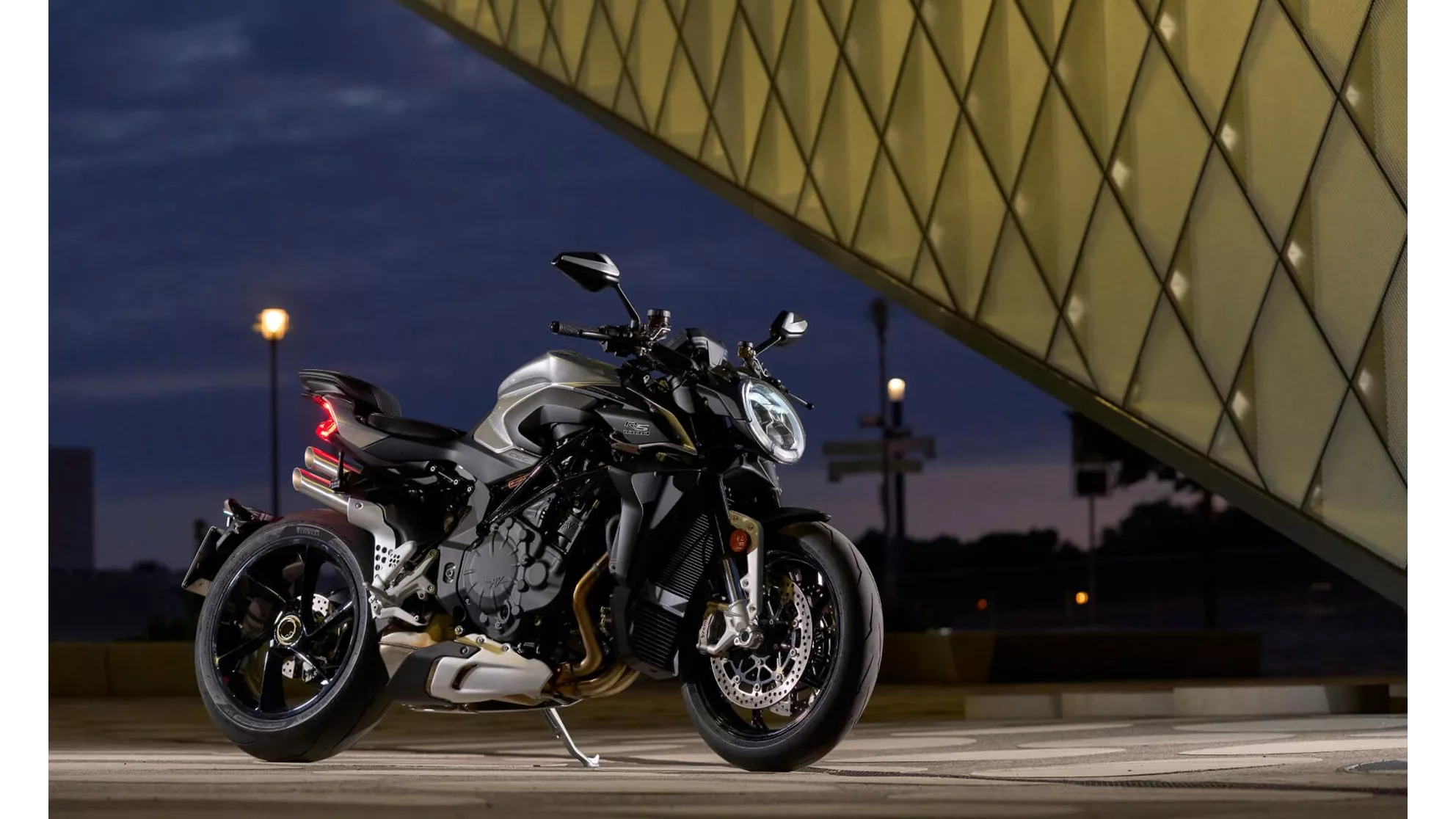 MV Agusta Brutale 1000 RS - Image 1 MV Agusta Brutale 1000 RS - Image 1