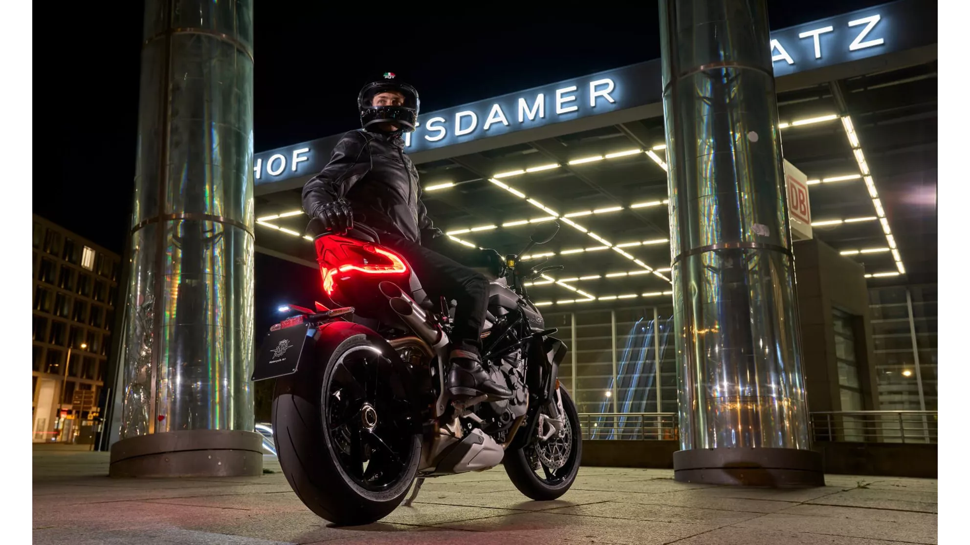 MV Agusta Brutale 1000 RS - Image 5 MV Agusta Brutale 1000 RS - Image 5