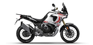 MV Agusta Lucky Explorer 9.5 2023 vs Aprilia Tuareg 660 2023