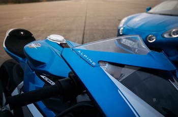 MV Agusta Superveloce Alpine 2023 - Bild 7