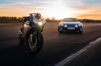 MV Agusta Superveloce Alpine 2023 - Bild 8