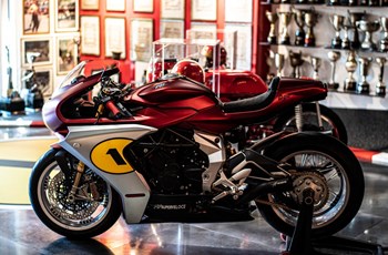 MV Agusta Superveloce Ago 2023 - Bild 3