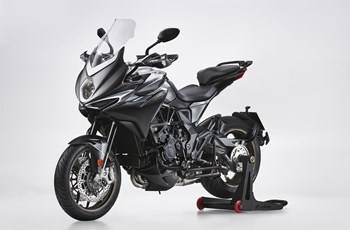 MV Agusta Turismo Veloce 800 Lusso 2023 - Bild 7 MV Agusta Turismo Veloce 800 Lusso 2023 - Bild 7