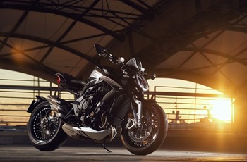 MV Agusta Dragster 800 RR 2023 - Bild 18 MV Agusta Dragster 800 RR 2023 - Bild 18