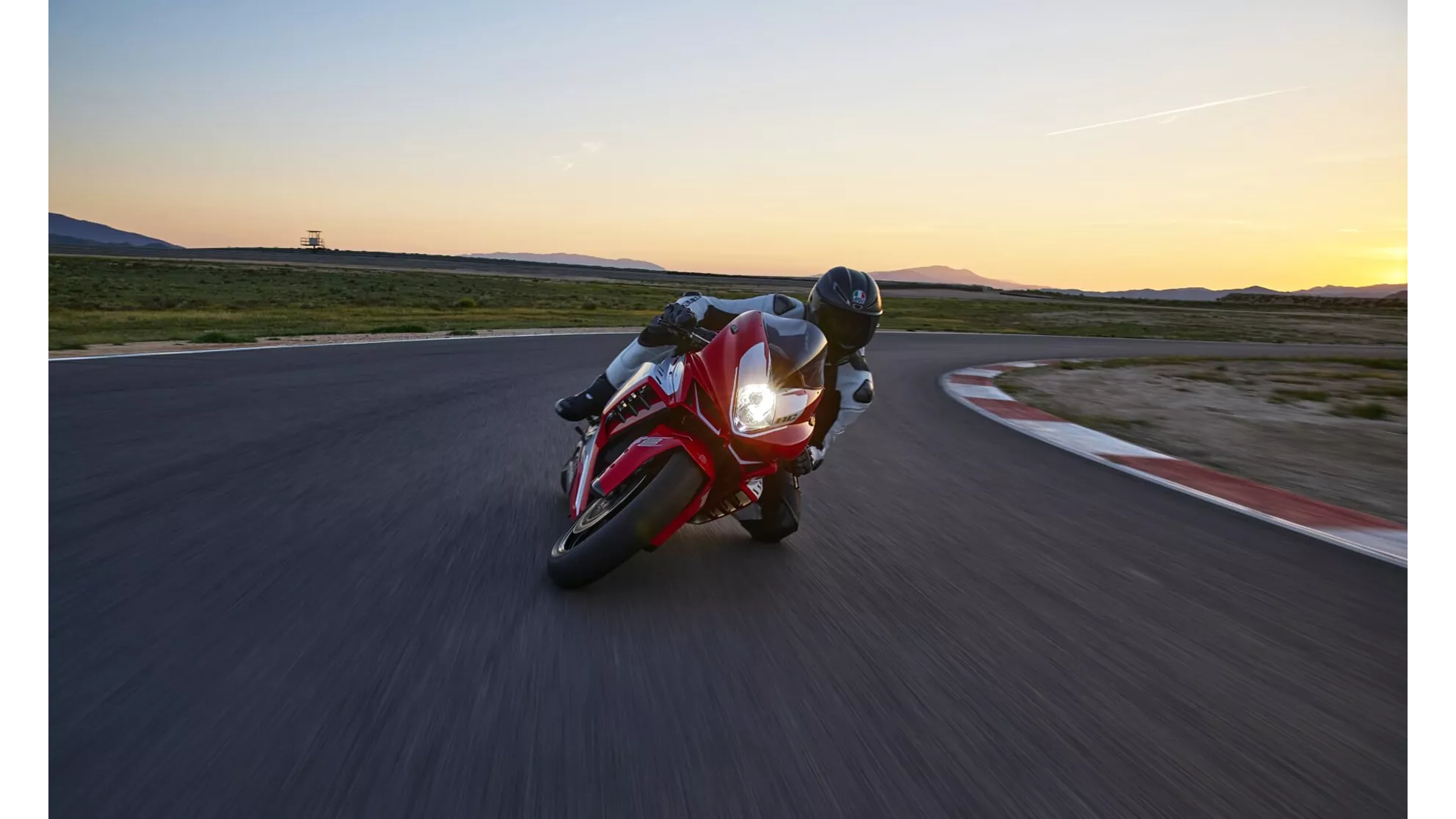 MV Agusta F3 RC - Image 3 MV Agusta F3 RC - Image 3