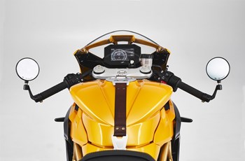 MV Agusta Superveloce 800 2023 - Bild 8