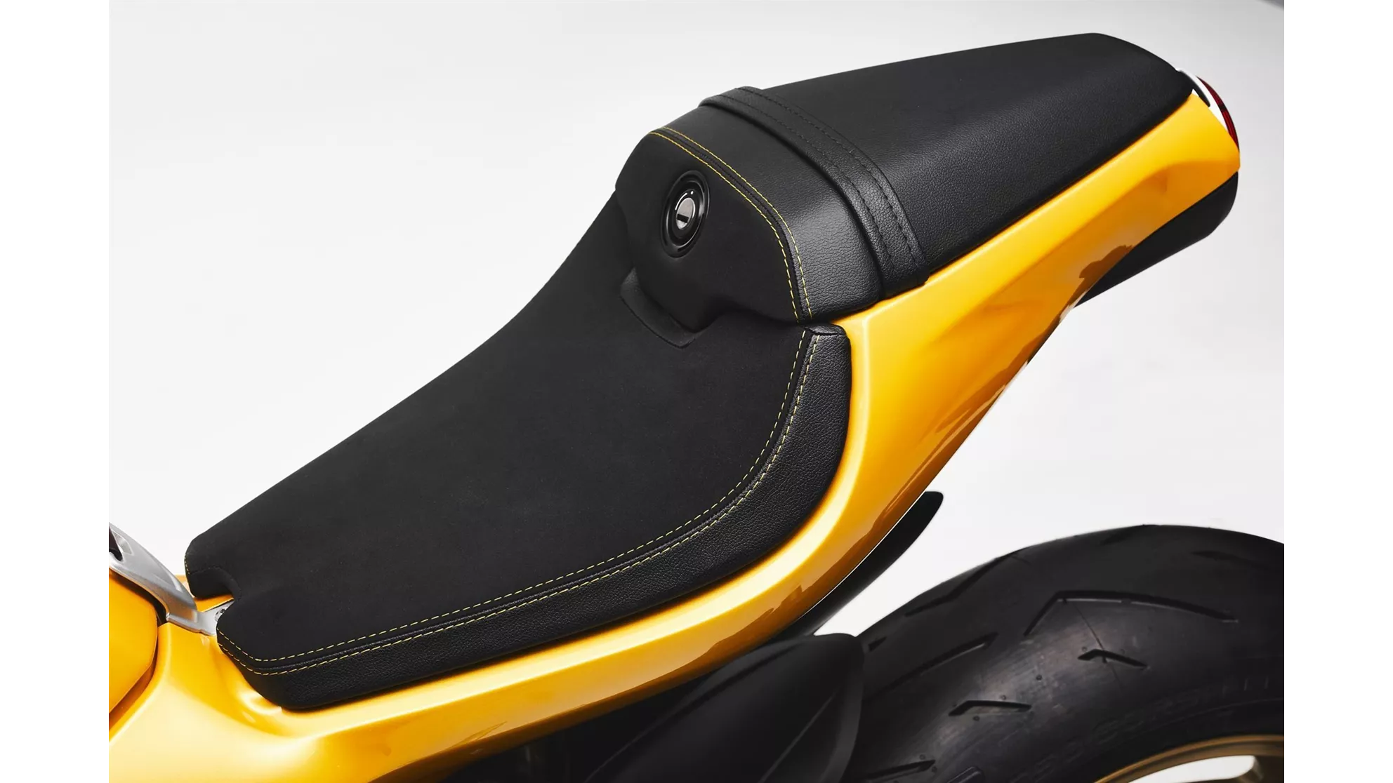 MV Agusta Superveloce 800 - Image 7 MV Agusta Superveloce 800 - Image 7