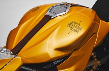 MV Agusta Superveloce 800 2023 - Bild 11