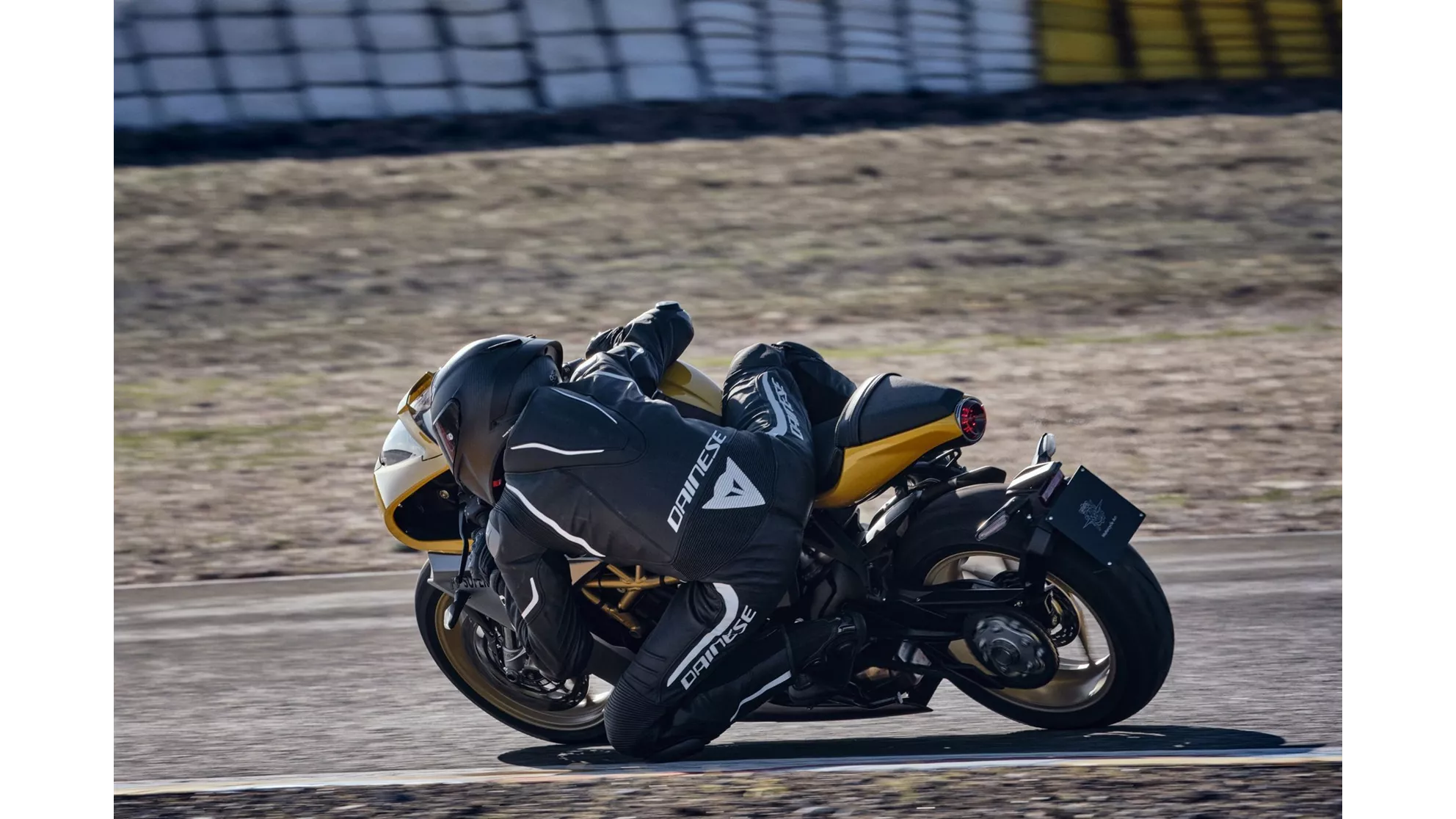 MV Agusta Superveloce 800 - Image 18 MV Agusta Superveloce 800 - Image 18