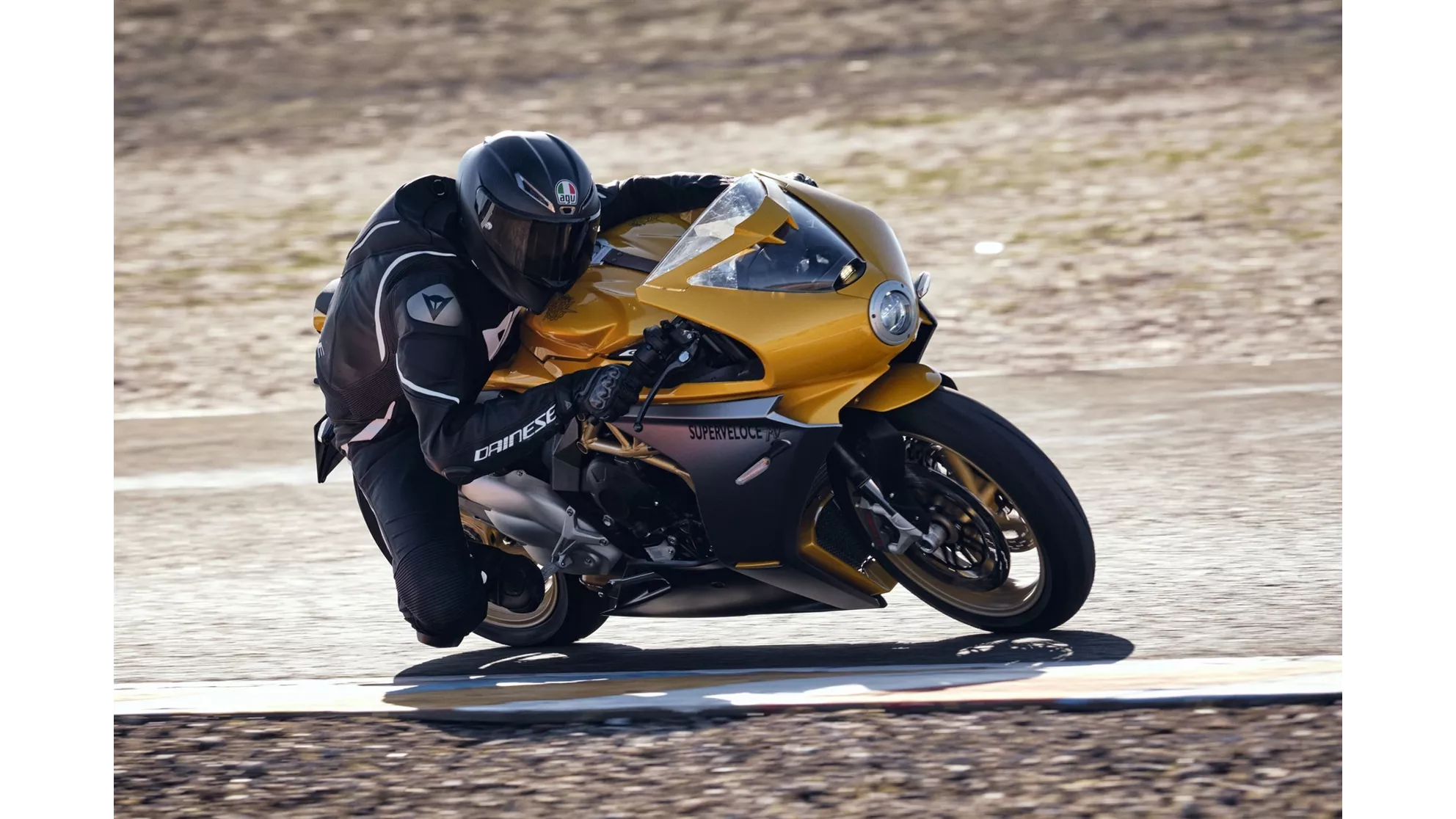 MV Agusta Superveloce 800 - Image 21 MV Agusta Superveloce 800 - Image 21