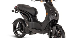 Peugeot e-Ludix 2023 vs Piaggio 1 Active 2023