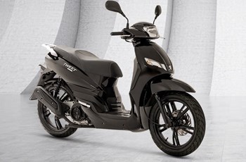 Peugeot Tweet 125 Active 2023 - Bild 8 Peugeot Tweet 125 Active 2023 - Bild 8