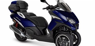 Peugeot Metropolis SW 2023 vs Piaggio MP3 300 2021
