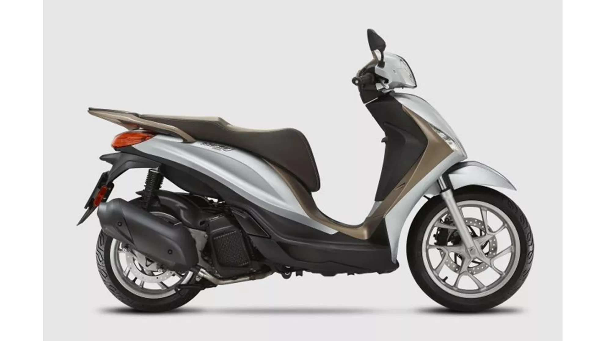 Piaggio Medley 125 - Image 2 Piaggio Medley 125 - Image 2