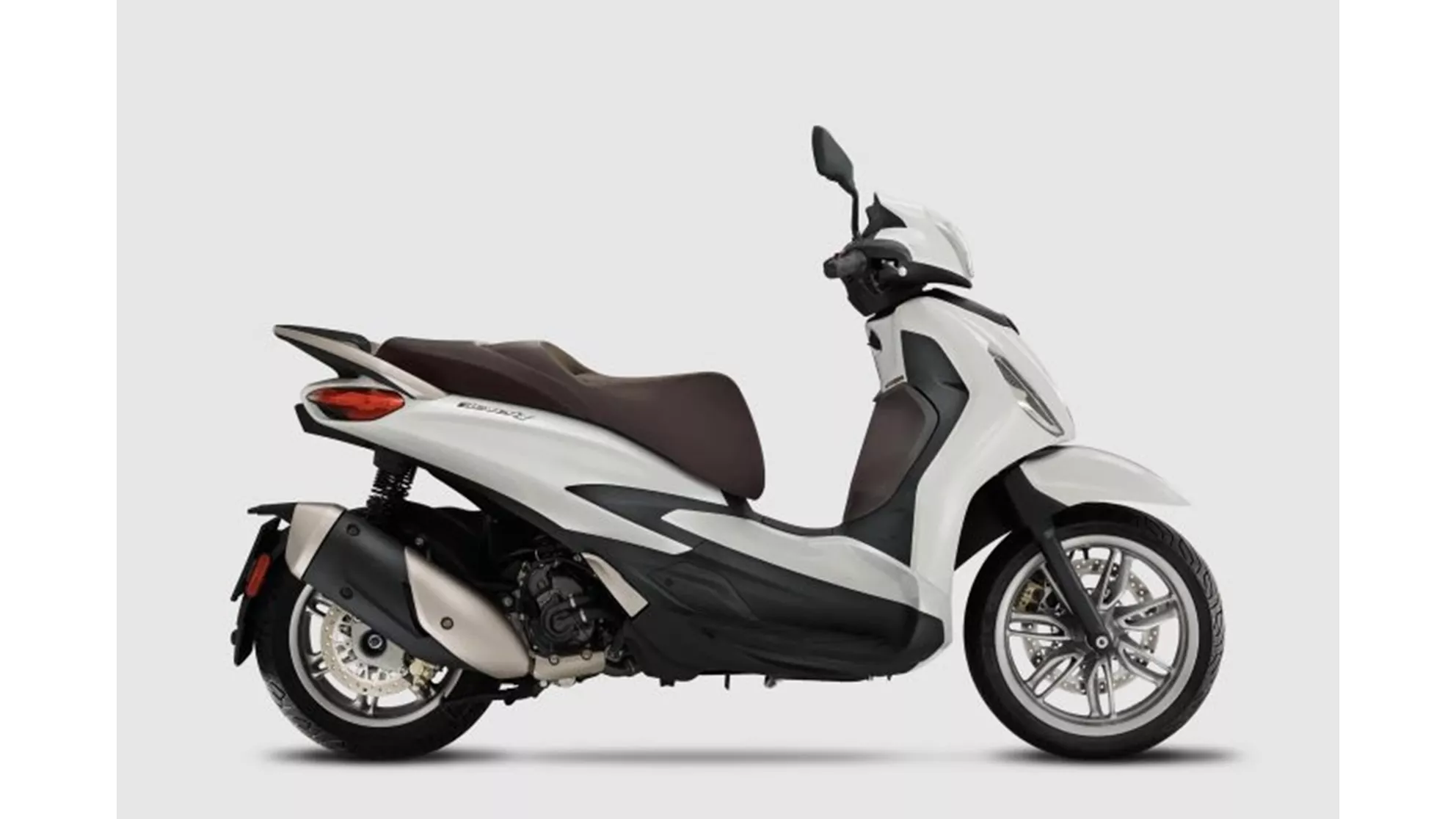 Piaggio Beverly 300 - Image 1 Piaggio Beverly 300 - Image 1