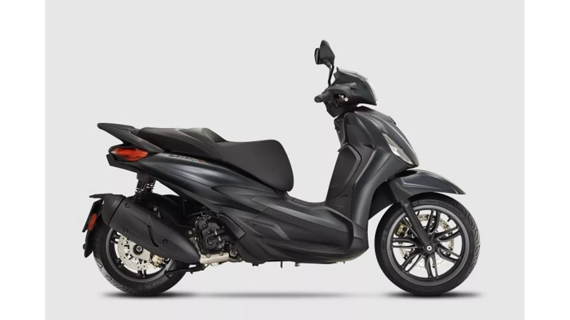 Piaggio Beverly 300 S - Image 2 Piaggio Beverly 300 S - Image 2