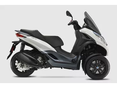 Piaggio MP3 300 Sport 2023 Piaggio MP3 300 Sport 2023