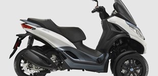 Piaggio MP3 LT 400 2011 vs Piaggio MP3 300 Sport 2023