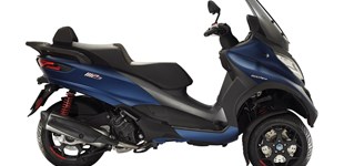 Piaggio MP3 500 Sport Advanced 2023 vs Peugeot Metropolis 400 2014