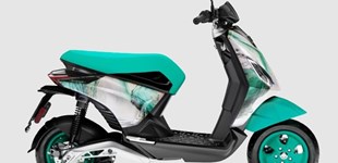 Aprilia SXR 50 2023 vs Piaggio 1 FCW Active 2023