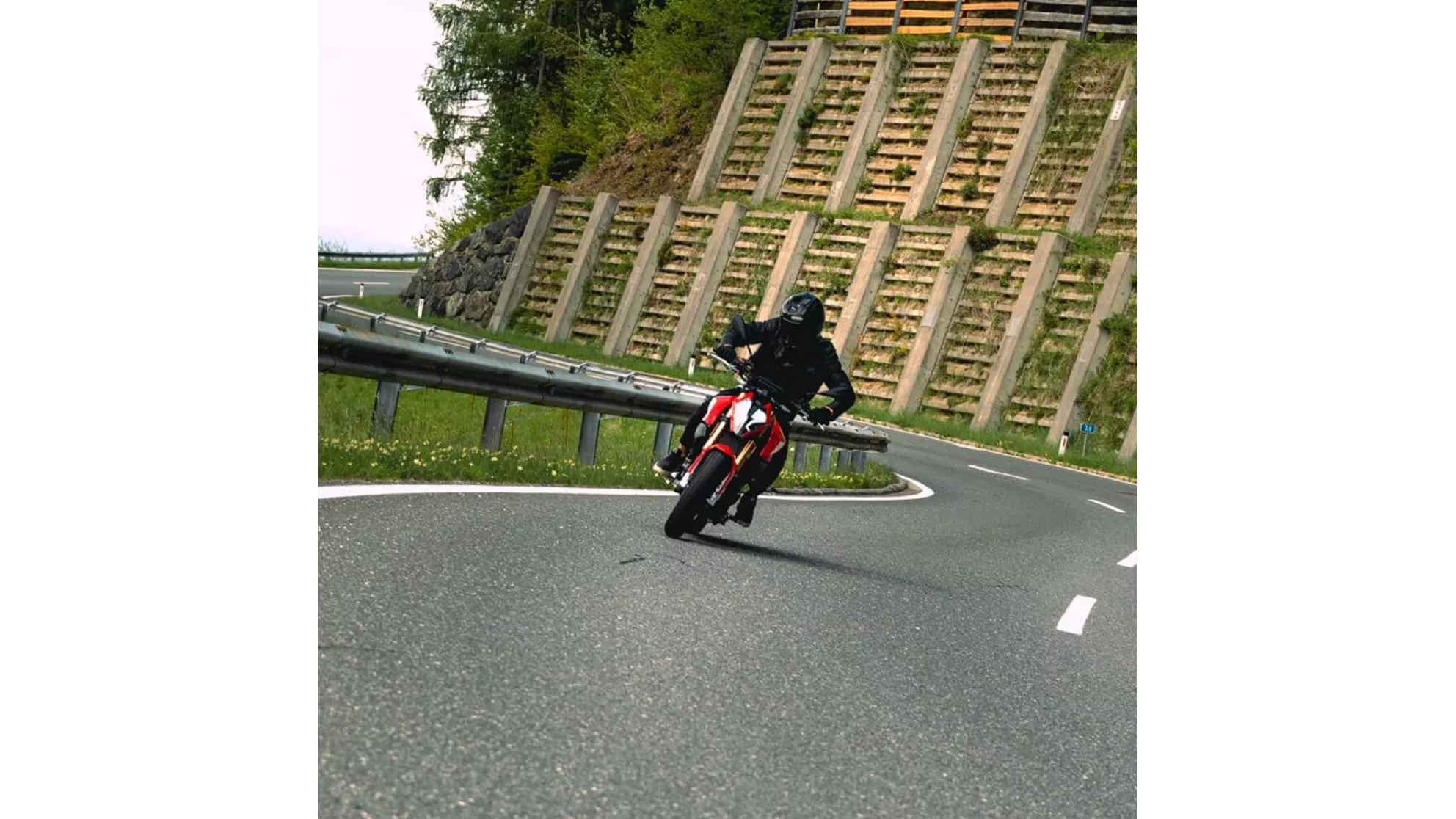 Online Pista 125 R ABS - Image 7 Online Pista 125 R ABS - Image 7