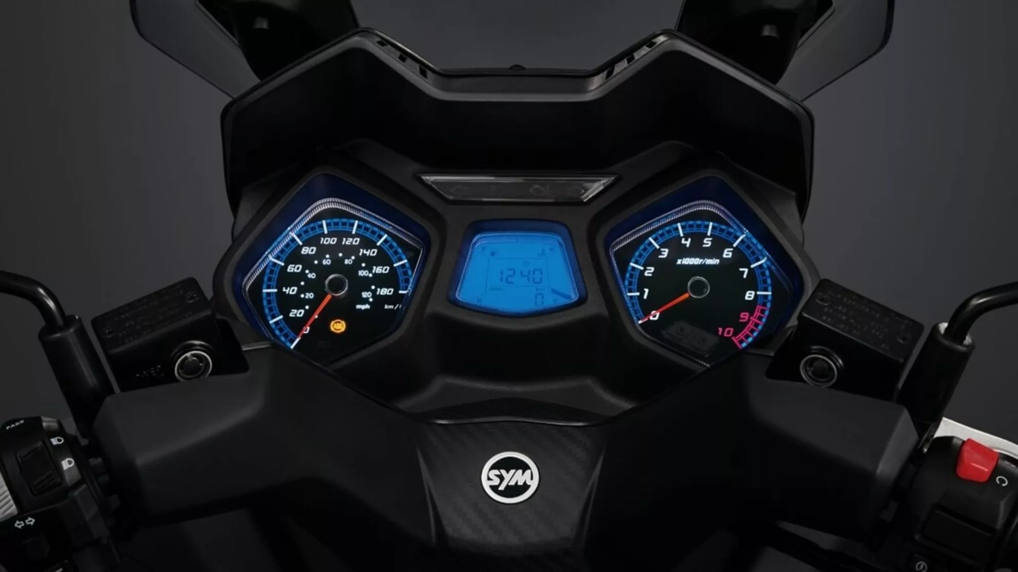 Sym Joymax Z+ 300i - Image 4 Sym Joymax Z+ 300i - Image 4