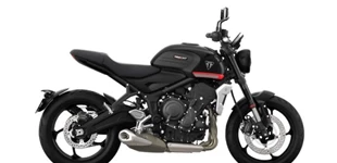 Triumph Trident 660 2023 vs Triumph Bonneville T100 2010 Triumph Trident 660 2023 vs Triumph Bonneville T100 2010