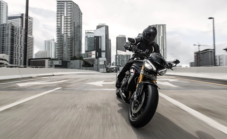 Triumph Speed Triple 1200 RS Bild 7: Triumph Speed Triple 1200 RS