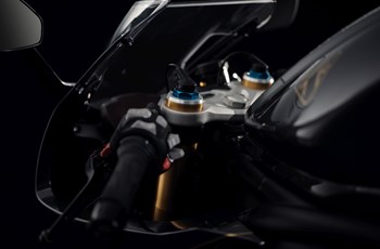 Triumph Speed Triple 1200 RR James Bond Edition 2023 - Immagine 7