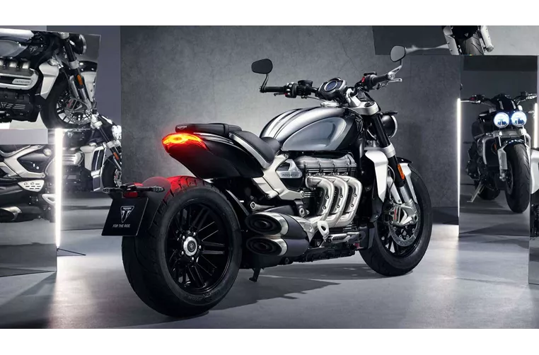 Triumph ROCKET 3 R CHROME EDITION 2023 Triumph ROCKET 3 R CHROME EDITION 2023