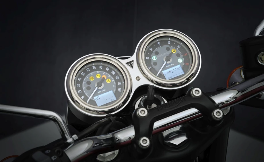 Triumph Bonneville T120 Black Bild 4: Triumph Bonneville T120 Black