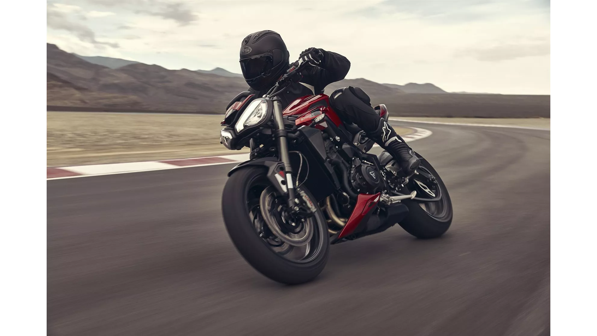 Triumph Street Triple 765 RS - Image 4 Triumph Street Triple 765 RS - Image 4