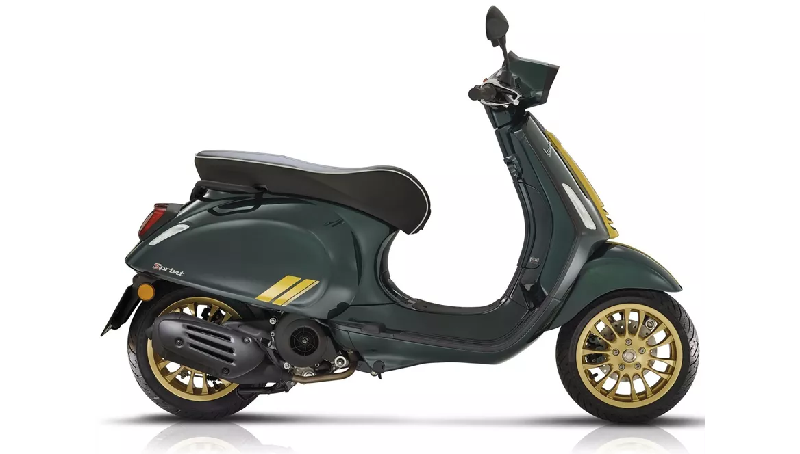 Vespa Sprint 50 Racing Sixties 2023 Vespa Sprint 50 Racing Sixties 2023