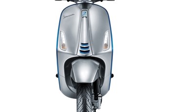 Vespa Elettrica 70 km/h 2023 - Bild 4
