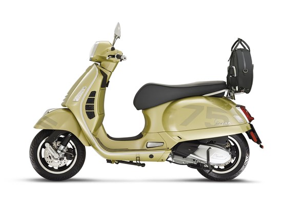 Vespa GTS 300 75th () - Bild 3