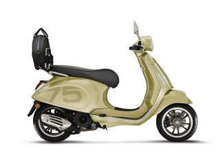 Vespa Primavera 50 75th
