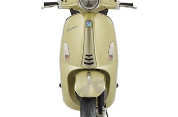 Vespa Primavera 125 75th 2023 - Bild 8