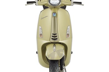 Vespa Primavera 125 75th 2023 - Bild 10
