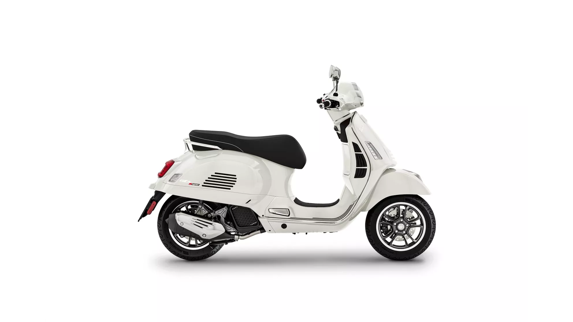 Vespa GTS 125 Super - Image 2 Vespa GTS 125 Super - Image 2