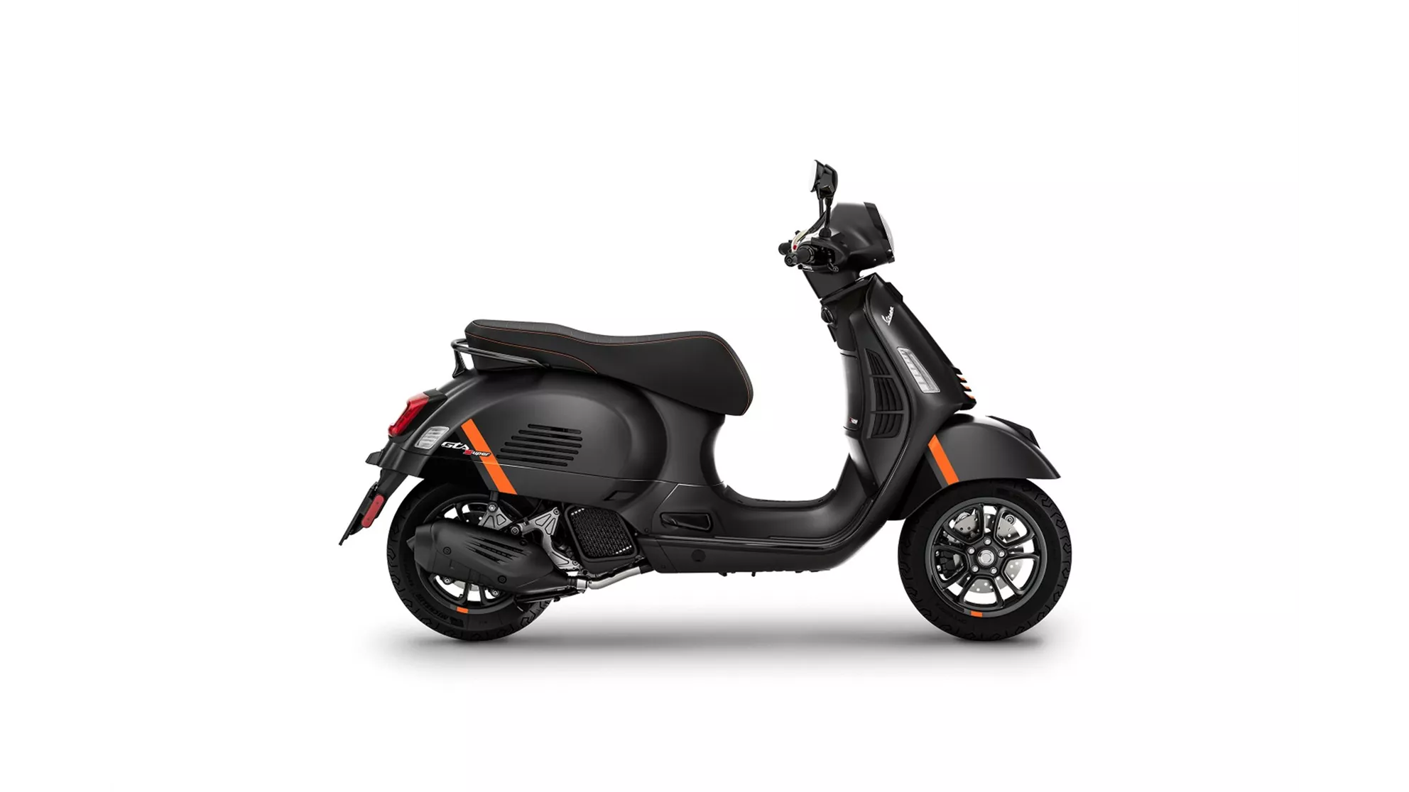 Vespa GTS 125 Super Sport - Image 3 Vespa GTS 125 Super Sport - Image 3
