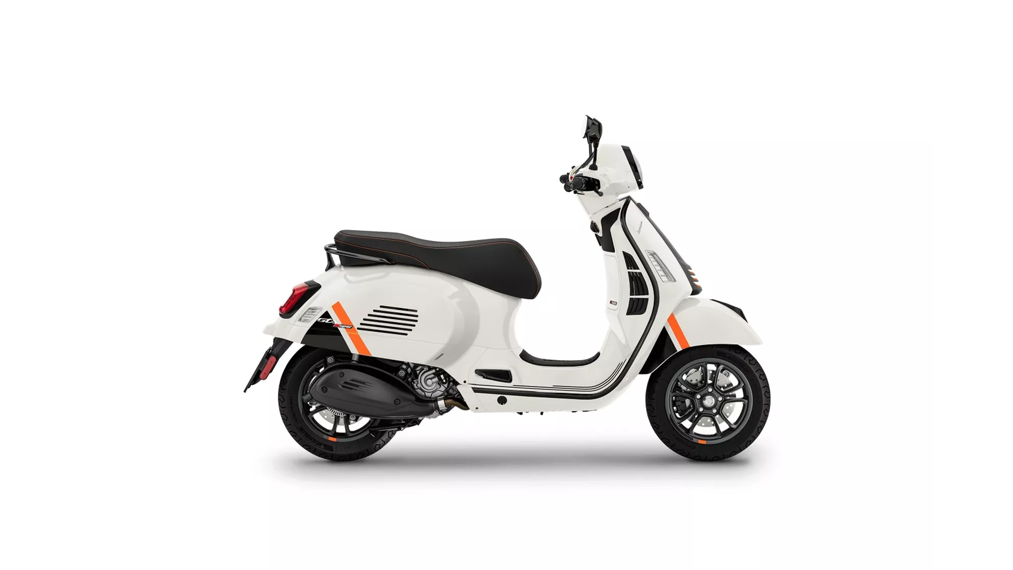 Vespa GTS 300 Super Sport - Image 2 Vespa GTS 300 Super Sport - Image 2