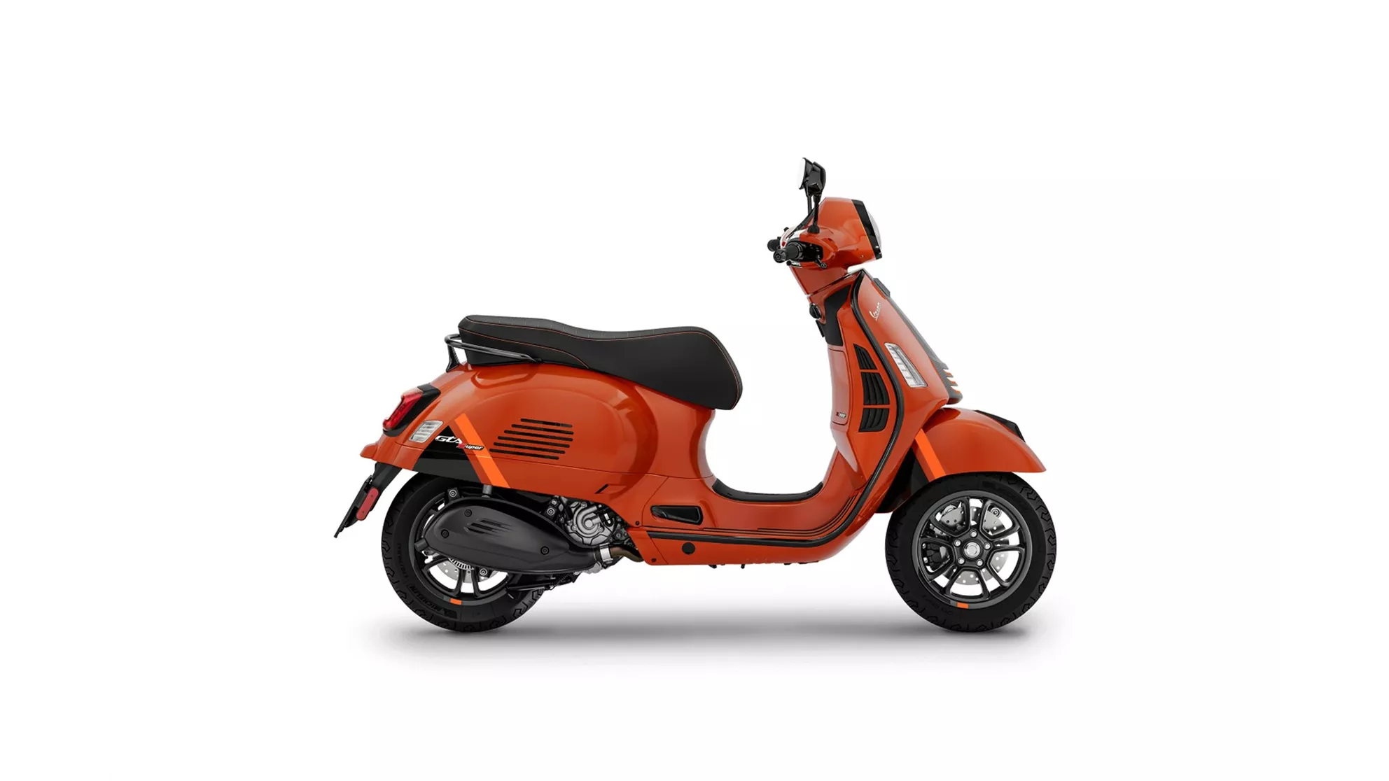 Vespa GTS 300 Super Sport - Image 3 Vespa GTS 300 Super Sport - Image 3