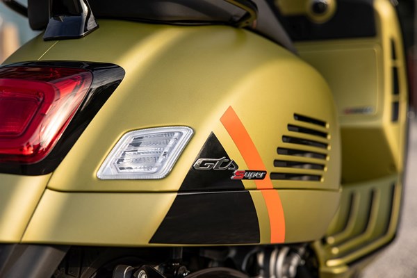 Vespa GTS 300 Super Sport () - Bild 8