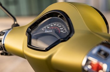 Vespa GTS 300 Super Sport 2023 - Bild 11 Vespa GTS 300 Super Sport 2023 - Bild 11