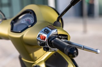 Vespa GTS 300 Super Sport 2023 - Bild 12 Vespa GTS 300 Super Sport 2023 - Bild 12
