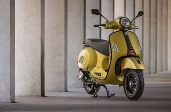 Vespa GTS 300 Super Sport 2023 - Bild 14 Vespa GTS 300 Super Sport 2023 - Bild 14