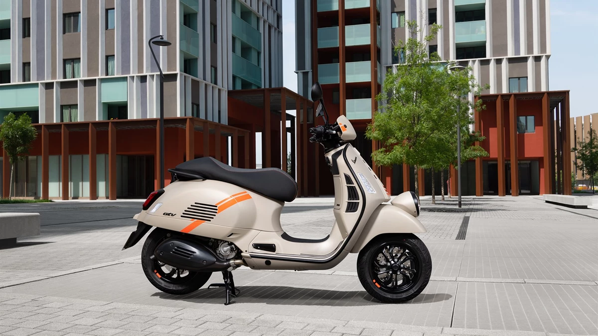 Vespa GTV 300 Bild 9: Vespa GTV 300