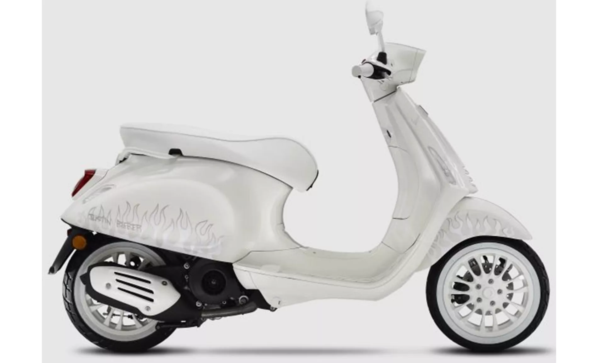 Vespa Sprint Justin Bieber X Vespa 125 2023 Vespa Sprint Justin Bieber X Vespa 125 2023