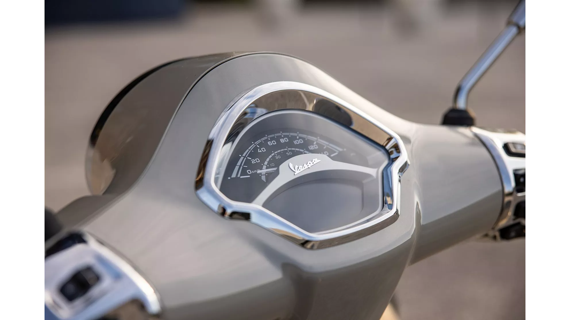 Vespa GTS 125 - Image 6 Vespa GTS 125 - Image 6